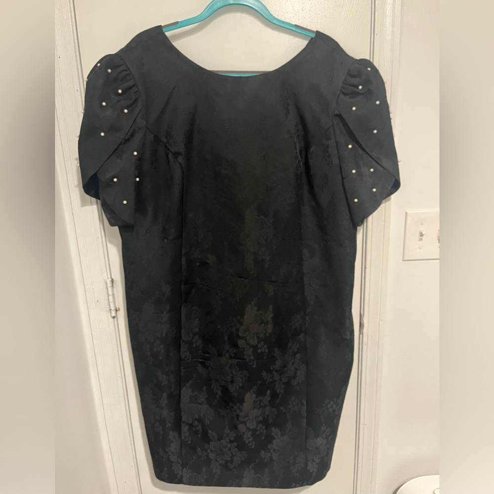 Vintage Black Dress AfterDark with Pearl sleeve details and floral fabric